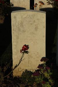 Caterpillar Valley Cemetery Longueval - Mills, W