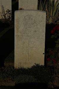 Caterpillar Valley Cemetery Longueval - Mitchell, H G