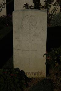 Caterpillar Valley Cemetery Longueval - Morley, Lionel John