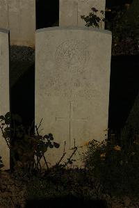 Caterpillar Valley Cemetery Longueval - Morrison, R