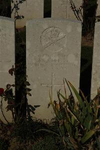 Caterpillar Valley Cemetery Longueval - Mulliss, A E