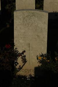 Caterpillar Valley Cemetery Longueval - Noden, F W