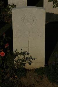 Caterpillar Valley Cemetery Longueval - Norman, Ernest Wilfred