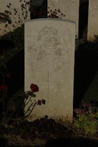 Caterpillar Valley Cemetery Longueval - Palmer, Richard