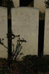 Caterpillar Valley Cemetery Longueval - Parker, D L