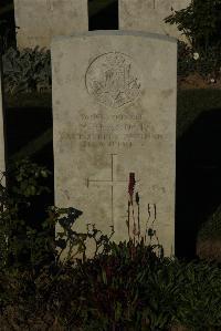 Caterpillar Valley Cemetery Longueval - Peacock, P