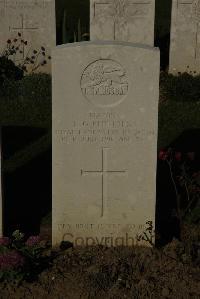 Caterpillar Valley Cemetery Longueval - Phillips, Christian Gibson