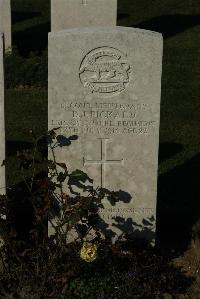 Caterpillar Valley Cemetery Longueval - Pickard, Donald Johnson