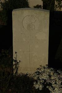 Caterpillar Valley Cemetery Longueval - Pige, H J