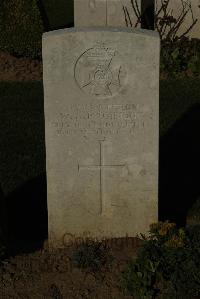 Caterpillar Valley Cemetery Longueval - Plumridge, W S