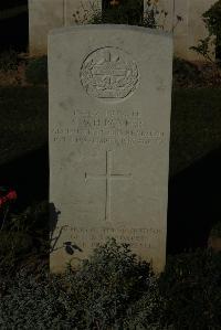 Caterpillar Valley Cemetery Longueval - Porter, Samuel William Humphrey