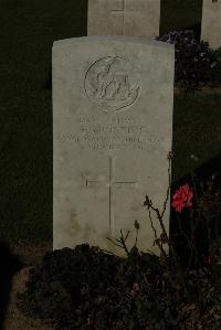 Caterpillar Valley Cemetery Longueval - Postins, S C