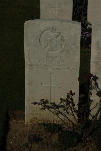 Caterpillar Valley Cemetery Longueval - Potter, John Robert