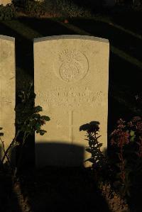 Caterpillar Valley Cemetery Longueval - Pritchard, Robert O.