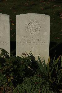 Caterpillar Valley Cemetery Longueval - Purvis, G W