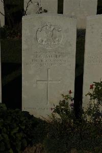 Caterpillar Valley Cemetery Longueval - Quayle, John Gordon