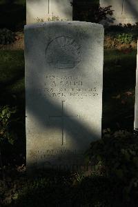 Caterpillar Valley Cemetery Longueval - Ralph, Leslie Arthur