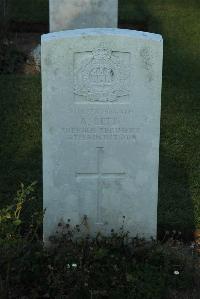 Caterpillar Valley Cemetery Longueval - Reed, A