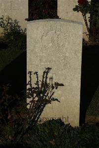 Caterpillar Valley Cemetery Longueval - Riddoch, R