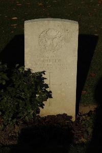 Caterpillar Valley Cemetery Longueval - Ritchie, Edwin