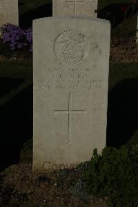 Caterpillar Valley Cemetery Longueval - Roberts, John