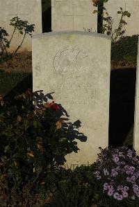 Caterpillar Valley Cemetery Longueval - Robertson, John