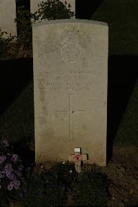 Caterpillar Valley Cemetery Longueval - Ross, A