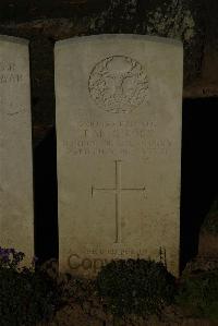 Caterpillar Valley Cemetery Longueval - Ross, Dan G.