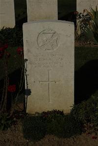 Caterpillar Valley Cemetery Longueval - Rowbotham, F