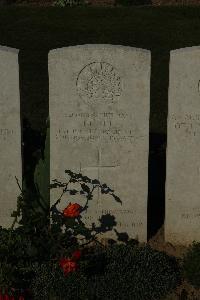 Caterpillar Valley Cemetery Longueval - Rule, John Lindon