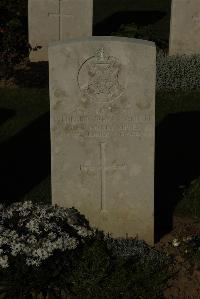 Caterpillar Valley Cemetery Longueval - Scarlett, Frederick James