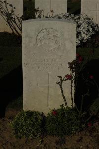 Caterpillar Valley Cemetery Longueval - Shinners, F P