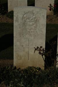 Caterpillar Valley Cemetery Longueval - Simpkins, F