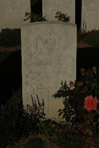 Caterpillar Valley Cemetery Longueval - Simpson, T