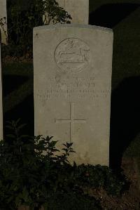 Caterpillar Valley Cemetery Longueval - Sinnott, J C