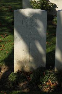 Caterpillar Valley Cemetery Longueval - Smith, E J