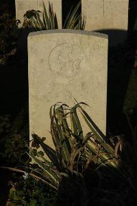 Caterpillar Valley Cemetery Longueval - Smith, F L