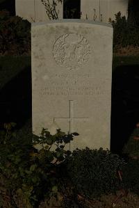 Caterpillar Valley Cemetery Longueval - Stephen, William