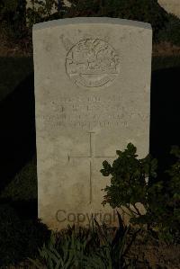 Caterpillar Valley Cemetery Longueval - Stevens, F