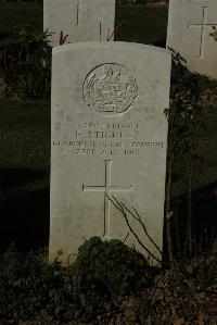 Caterpillar Valley Cemetery Longueval - Stickley, F