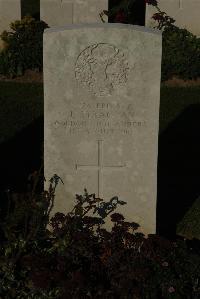 Caterpillar Valley Cemetery Longueval - Strachan, J