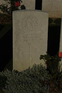 Caterpillar Valley Cemetery Longueval - Taylor, G