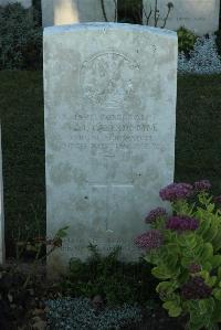 Caterpillar Valley Cemetery Longueval - Taylor, James Milne