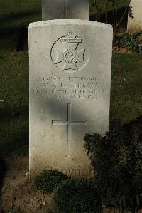 Caterpillar Valley Cemetery Longueval - Thomas, W A E