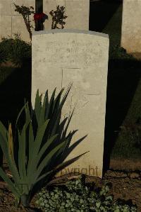 Caterpillar Valley Cemetery Longueval - Thompson, Dugald