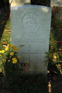 Caterpillar Valley Cemetery Longueval - Tinley, James