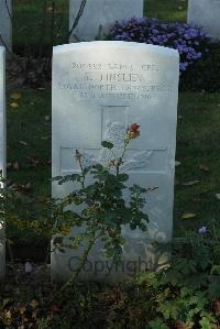 Caterpillar Valley Cemetery Longueval - Tinsley, T