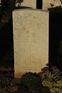 Caterpillar Valley Cemetery Longueval - Trennery, Henry Albert