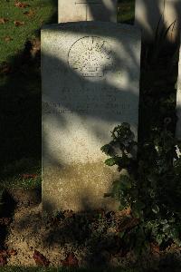 Caterpillar Valley Cemetery Longueval - Varty, James Thomas