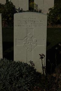 Caterpillar Valley Cemetery Longueval - Wainwright, W